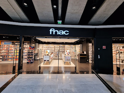 FNAC Aéroport Roissy CDG T1 ZP à Mauregard