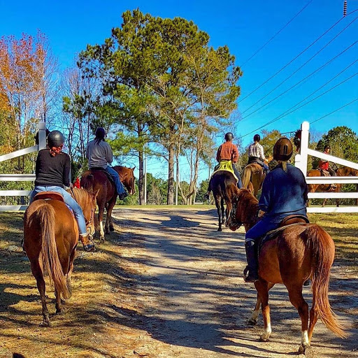 Red Gate Farms: Horseback Trail Rides