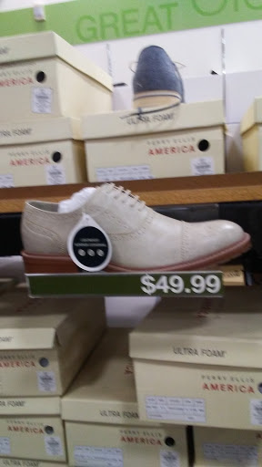 Clothing Store «K&G Fashion Superstore», reviews and photos, 8655 Pulaski Hwy, Rosedale, MD 21237, USA