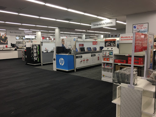 Office Supply Store «Staples», reviews and photos, 6800 Wisconsin Ave, Chevy Chase, MD 20815, USA