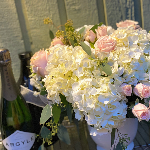 Florist «Wishing Well Floral», reviews and photos, 5656 Hood St #108, West Linn, OR 97068, USA