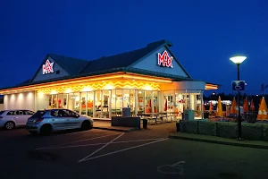 Max Burgers image