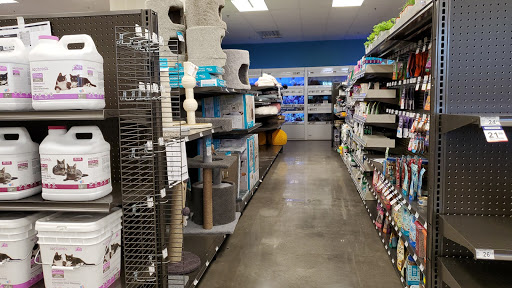 Pet Supply Store «Petco Animal Supplies», reviews and photos, 18200 NW Evergreen Pkwy, Beaverton, OR 97006, USA
