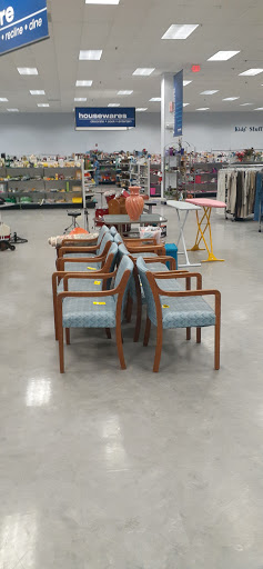 Thrift Store «Goodwill Washington Square Retail Store», reviews and photos, 5234 George Washington Memorial Hwy, Yorktown, VA 23692, USA