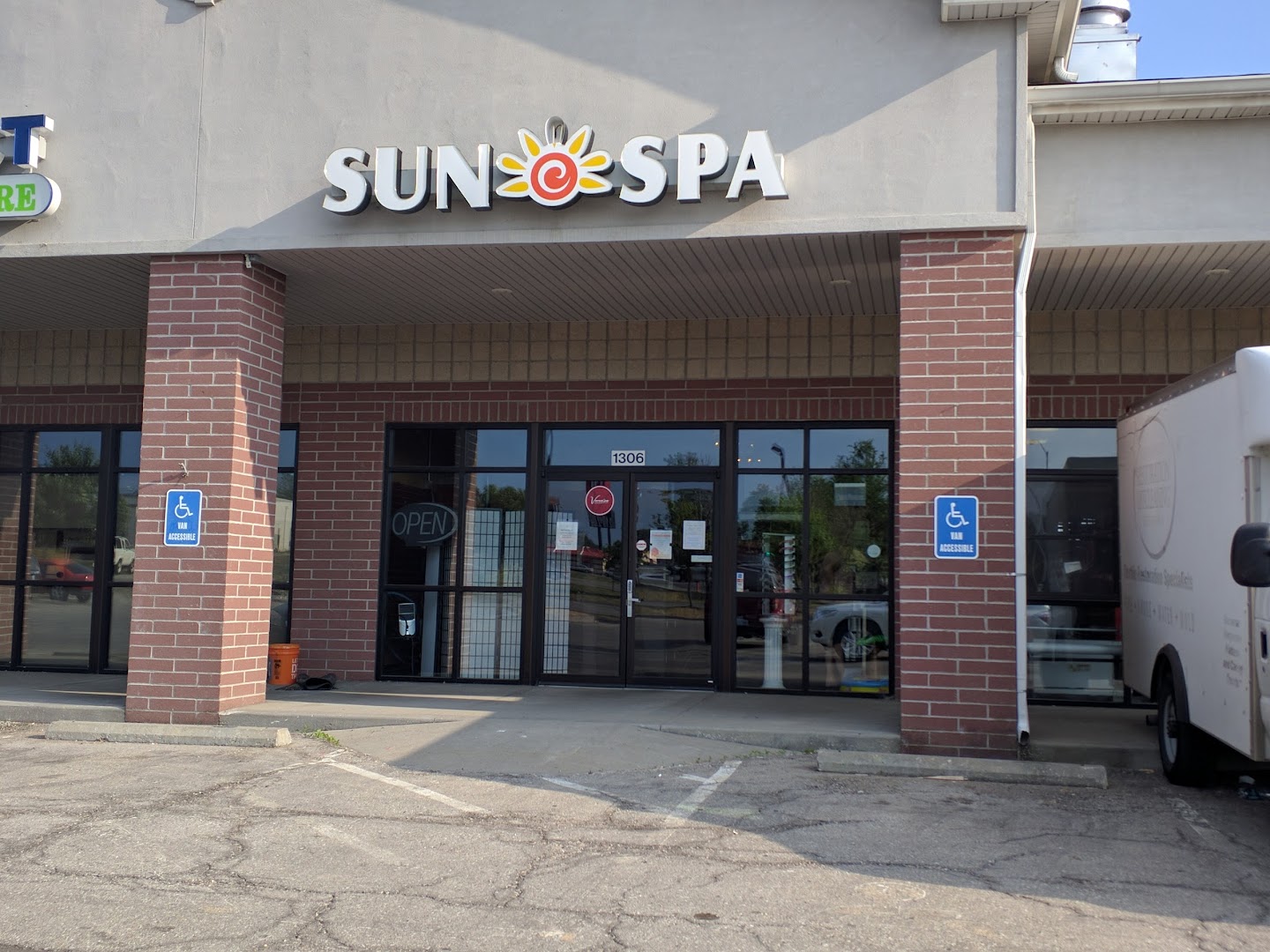 Sun Spa 24/7 Tanning Salon and Boutique