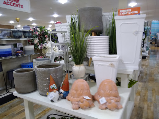 Department Store «T.J. Maxx & HomeGoods», reviews and photos, 24630 Dulles Landing Dr, Dulles, VA 20166, USA