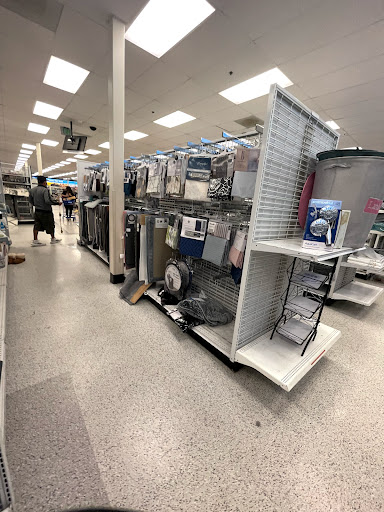 Clothing Store «Ross Dress for Less», reviews and photos, 829 N Oak Park Blvd, Pismo Beach, CA 93449, USA