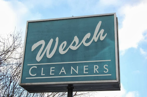 Dry Cleaner «Wesch Cleaners», reviews and photos, 33633 Woodward Ave, Birmingham, MI 48009, USA