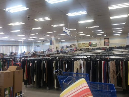 Thrift Store «Goodwill Tampa Store», reviews and photos, 4102 W Hillsborough Ave, Tampa, FL 33614, USA