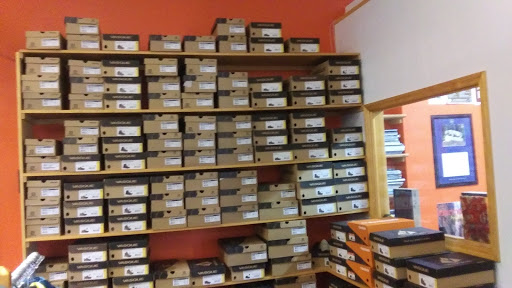 Outdoor Sports Store «Easton Outdoor Company», reviews and photos, 230 Northampton St, Easton, PA 18042, USA