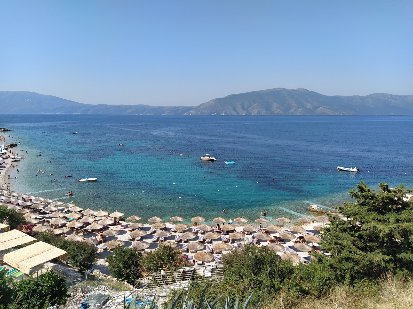 Sunny beach'in fotoğrafı çok temiz temizlik seviyesi ile