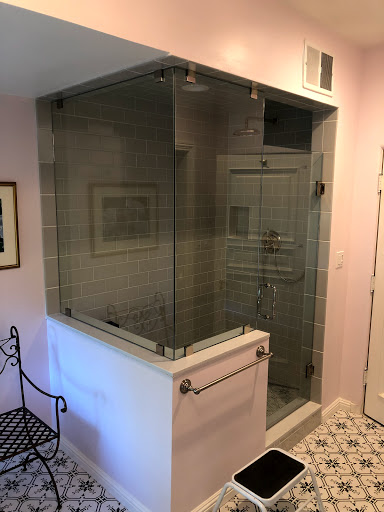 G & G Glass and Mirror