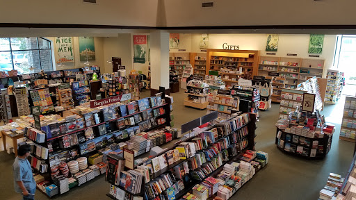 Barnes & Noble image