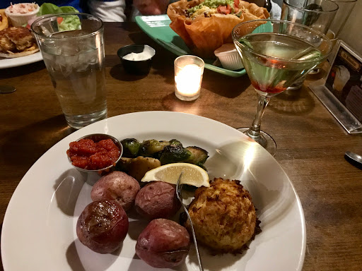 Restaurant «Characters Pub», reviews and photos, 38 N Christian St, Lancaster, PA 17602, USA