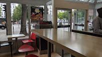 Atmosphère du Restaurant KFC Paris Ménilmontant - n°2