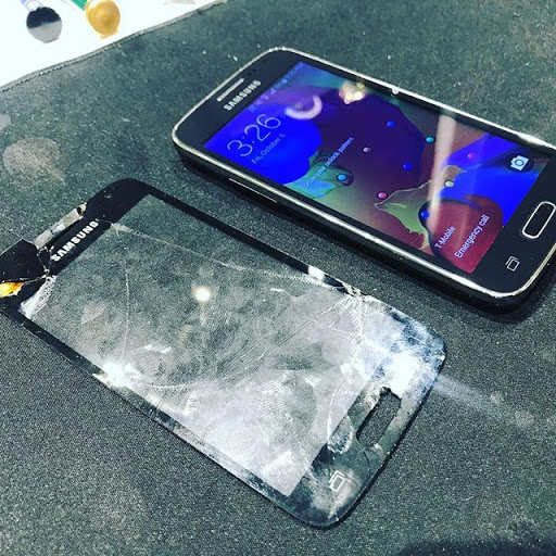 Electronics Repair Shop «Cellfone MD - cell phone repair», reviews and photos, 7637 N Milwaukee Ave, Niles, IL 60714, USA