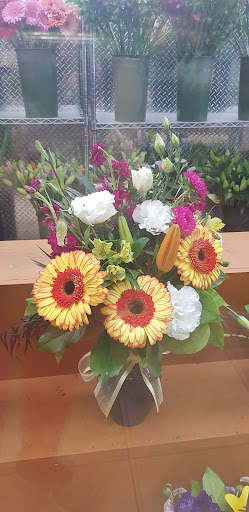 Florist «Canoga Park Florist», reviews and photos, 7144 Owensmouth Ave, Canoga Park, CA 91303, USA