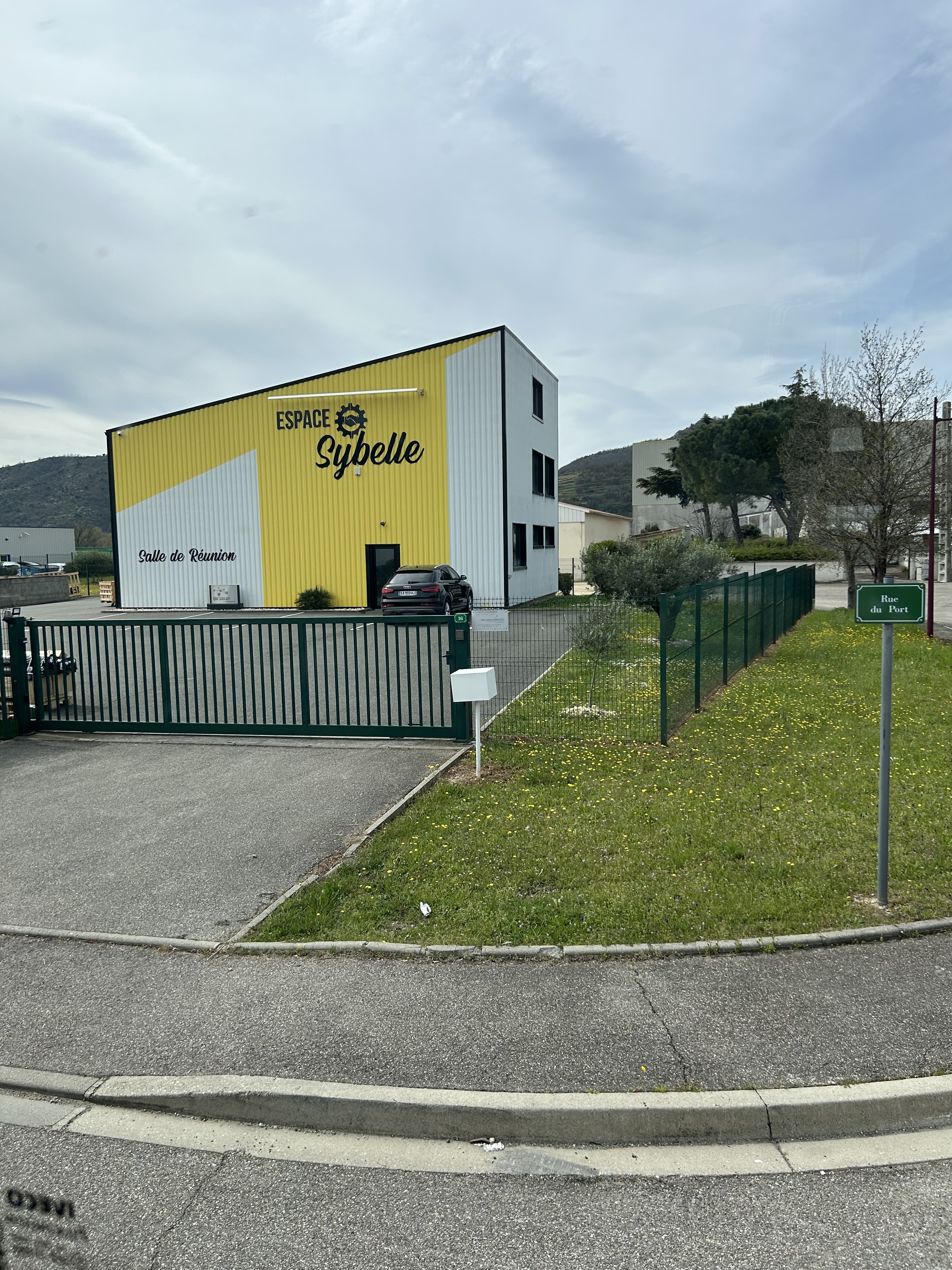 Photo n° 1 de l'avis de Hajrudin.e fait le 25/03/2024 à 16:43