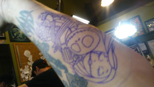 Tattoo Shop «Idle Hands Tattoo & Piercing», reviews and photos, 929 W Douglas Ave, Wichita, KS 67213, USA