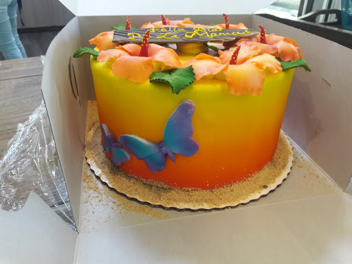 Cake Shop «Celebrity Cake Studio», reviews and photos, 314 E 26th St, Tacoma, WA 98421, USA