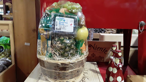 Produce Market «Mann Orchards», reviews and photos, 27 Pleasant Valley St, Methuen, MA 01844, USA