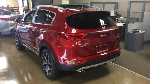 Kia Dealer «Willowbrook Kia», reviews and photos, 7335 S. Kingery Hw, Willowbrook, IL 60527, USA