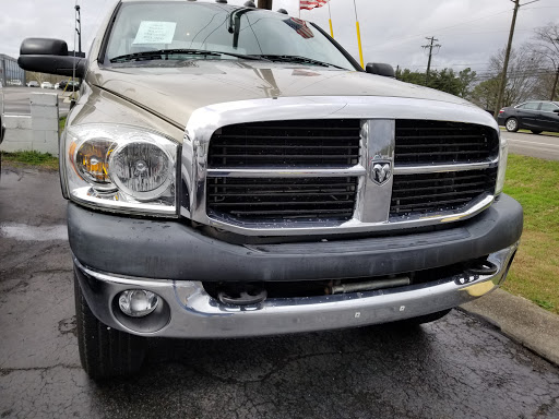 Used Car Dealer «Hall Bowling Automotive», reviews and photos, 1815 NW Broad St, Murfreesboro, TN 37129, USA