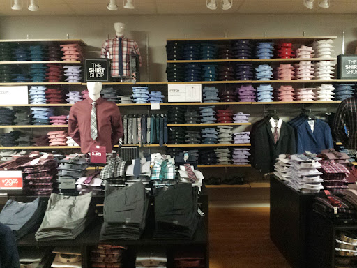 Shopping Mall «Jersey Shore Premium Outlets», reviews and photos, 1 Premium Outlet Blvd, Tinton Falls, NJ 07753, USA