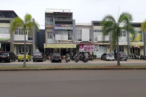 KLINIK AINA MEDIKA SAWANGAN DEPOK image