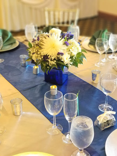 Florist «AAA Florist», reviews and photos, 1277 W 6th St, Corona, CA 92882, USA