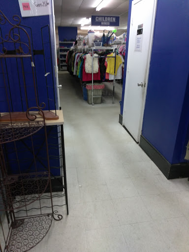 Thrift Store «Last Chance Thrift Store», reviews and photos, 36500 US Hwy 19 N, Palm Harbor, FL 34684, USA