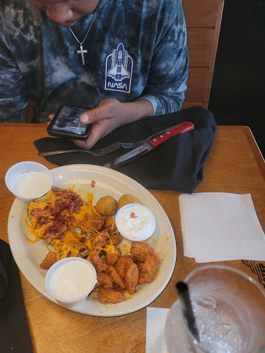 Shopping Mall «Merritt Park Shopping Center», reviews and photos, 1762 Merritt Blvd, Dundalk, MD 21222, USA