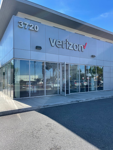 Verizon Authorized Retailer - A Wireless, 3720 Pacific Coast Hwy Suite 103, Torrance, CA 90505, USA, 