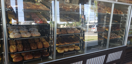 Donut Shop «Yum Yum Donuts», reviews and photos, 6804 De Soto Ave, Canoga Park, CA 91303, USA