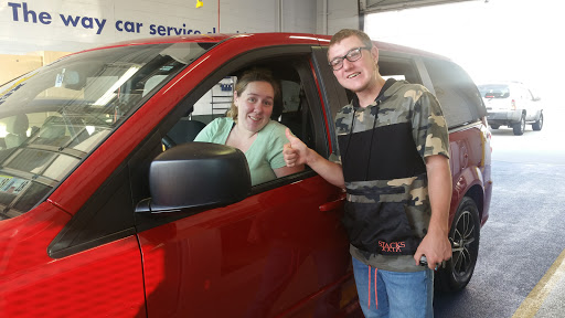 Used Car Dealer «CarMax», reviews and photos, 1457 Manheim Pike, Lancaster, PA 17601, USA