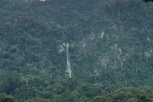 Cascada El Bejuco image