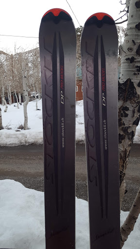 Thrift Store «Second Chance Thrift Shop», reviews and photos, 126 Old Mammoth Rd, Mammoth Lakes, CA 93546, USA