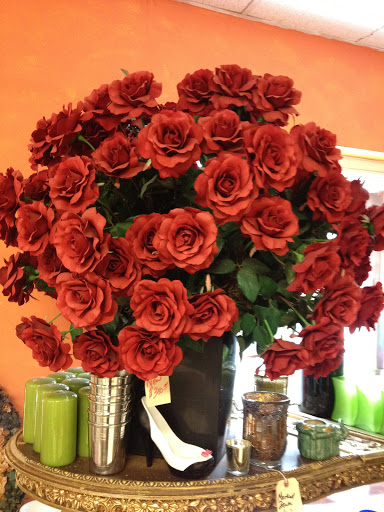 Florist «Hillside Florist (formerly Jennifer Flowers)», reviews and photos, 140 Hillside Avenue, New Hyde Park, NY 11040, USA