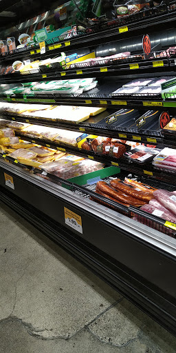 Grocery Store «Grocery Outlet Bargain Market», reviews and photos, 80 E Washington St, Petaluma, CA 94952, USA