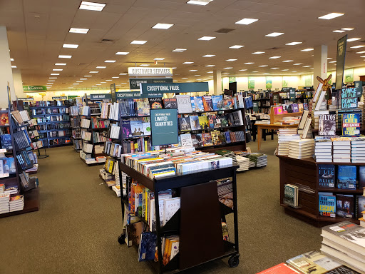 Bookstores open on Sundays Orlando