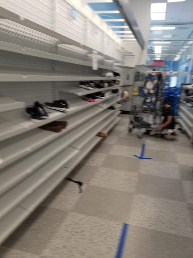 Clothing Store «Ross Dress for Less», reviews and photos, 1101 5th Ave, Hammond, IN 46320, USA