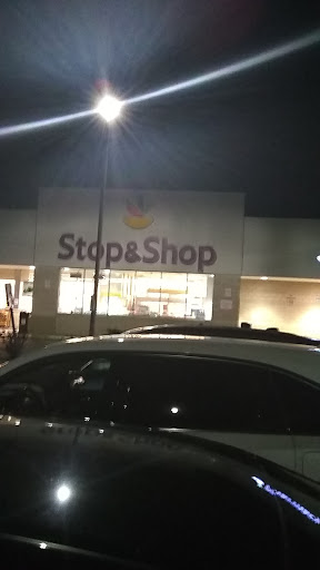 Grocery Store «Stop & Shop», reviews and photos, 4055 Merrick Rd, Seaford, NY 11783, USA