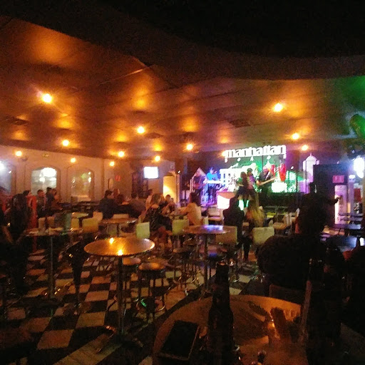 Manhattan Pub