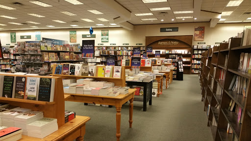 Book Store «Barnes & Noble», reviews and photos, 801 W 15th St E, Plano, TX 75075, USA