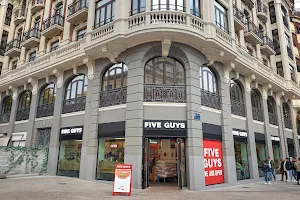 Five Guys - Murcia Plaza Santo Domingo image
