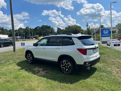 Honda Dealer «Flow Honda in Winston Salem», reviews and photos, 2600 Peters Creek Pkwy, Winston-Salem, NC 27127, USA