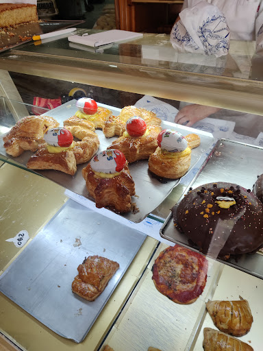 Pastelería MONDRAGON
