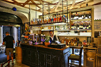 Bar du Restaurant italien Bistro D'Aquí.. à Nice - n°5