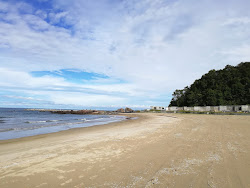 Foto von Pandak Beach und die siedlung