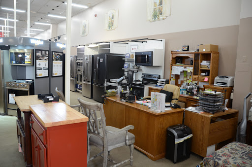 Furniture Store «Alton Refrigeration & Home Furnishings», reviews and photos, 2996 Homer Adams Pkwy, Alton, IL 62002, USA